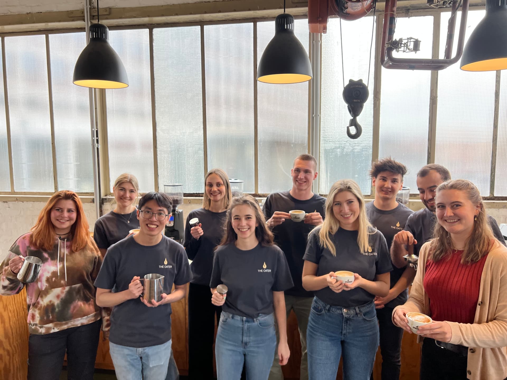 Das OATeam beim Barista-Training mit Kaffee und Haferdrink
